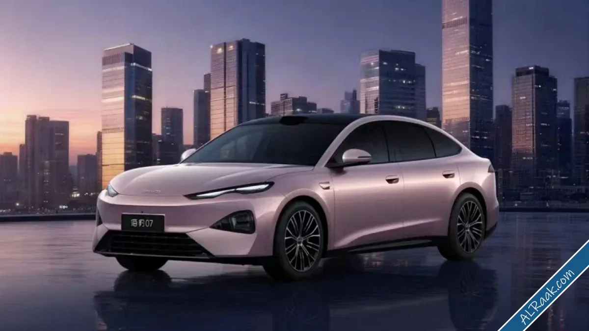 BYD تنشر صور سيل 07 القادمة بمدى يصل إلى 718 كم-4.webp