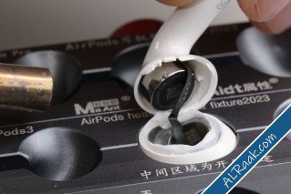 AirPods 5 تحقق إنجازًا جديدًا سماعات أبل الأكثر قابلية للإصلاح في تاريخها-1.jpg