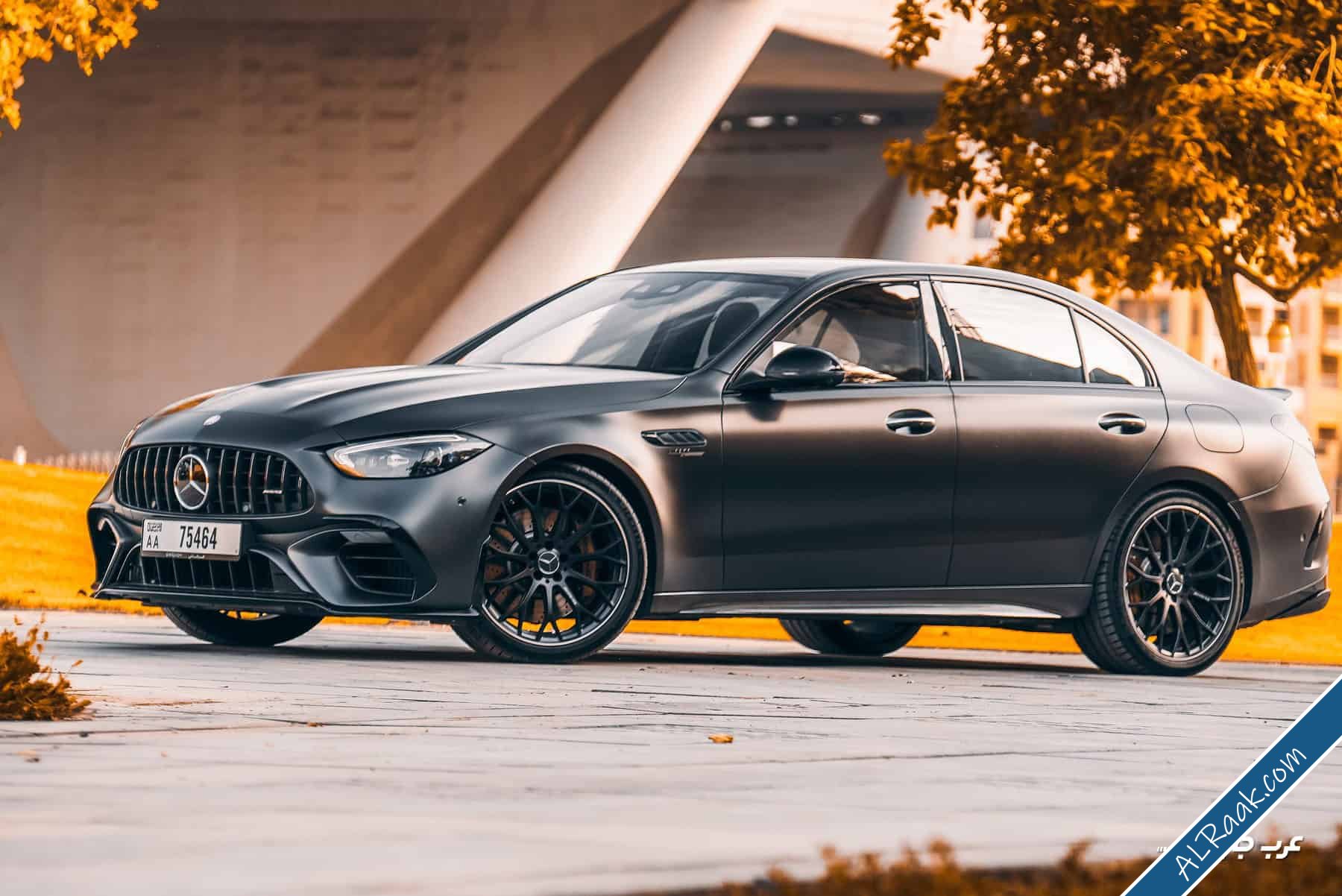 مرسيدس تعترف بسوء تقدير عشاق V8 وتُلمّح إلى مفاجأة بمحركات V12-1.jpg