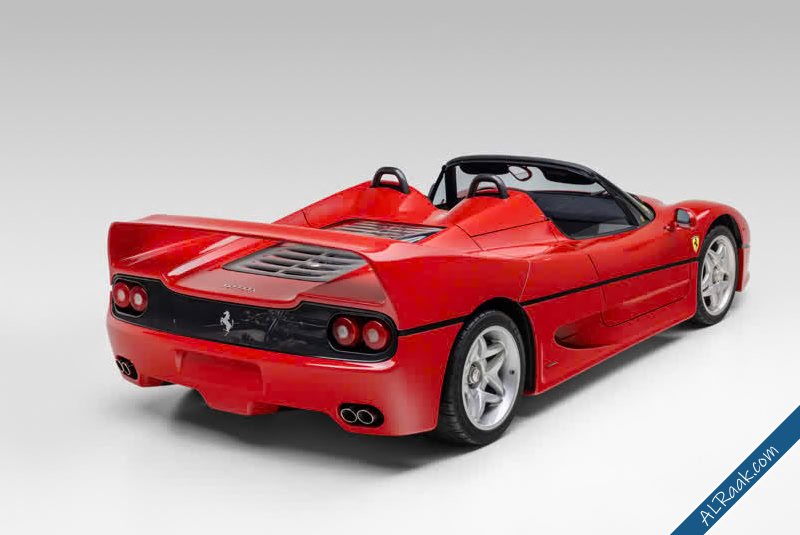 فيراري F50 نادرة ستُعرض في مزاد وقد تباع بأكثر من 20 مليون دولار-3.jpg