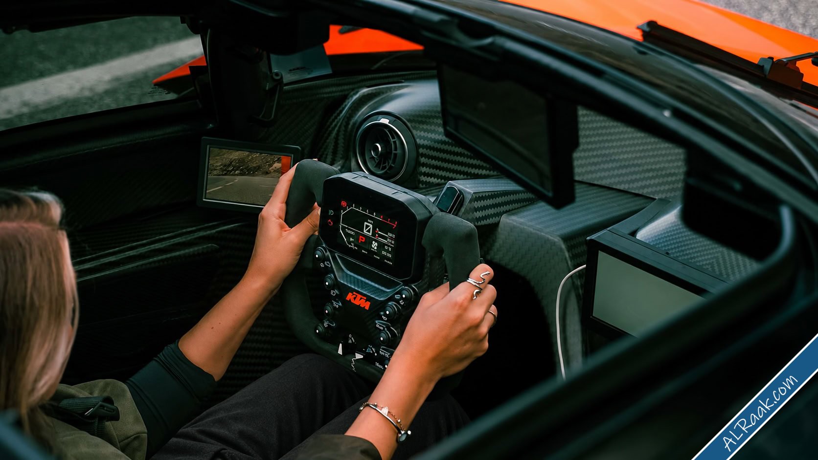 KTM XBow تتجدد سقف قابل للإزالة ونسخة EVO بقوة 592 حصاناً-4.jpg