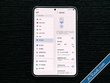 تسريب صور حاسوب iQOO Pad Ultra المخصص للألعاب بشاشة أوليد مدمجة ومعالج رائد قبل إطلاقه الرسمي-2.jpg