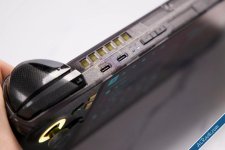 مراجعة ASUS ROG Xbox Ally X20 شاشةOLED مذهلة وتصميم فاخر لعشاق الألعاب المحمولة-6.jpg