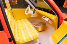سيتروين تكشف عن 2CV مجهزة لنقل البيض ومقاعدها قابلة للفك لاستخدامها في النزهات-4.jpg