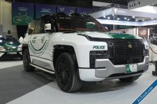 دورية شرطة دبي الجديدة يانغوانغ U8 تستطيع السباحة في المياه